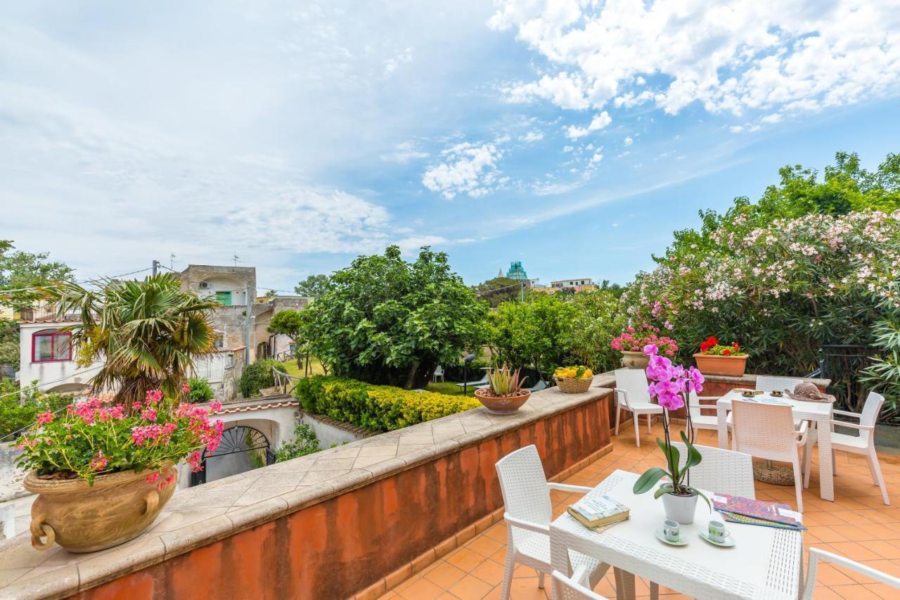 La Terrazza Sul Giardino Lejlighed Procida Eksteriør billede