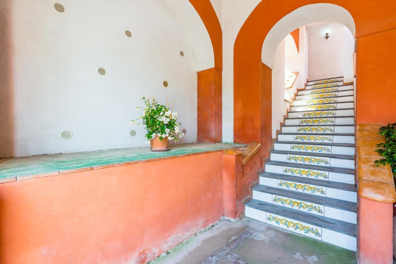 La Terrazza Sul Giardino Lejlighed Procida Eksteriør billede