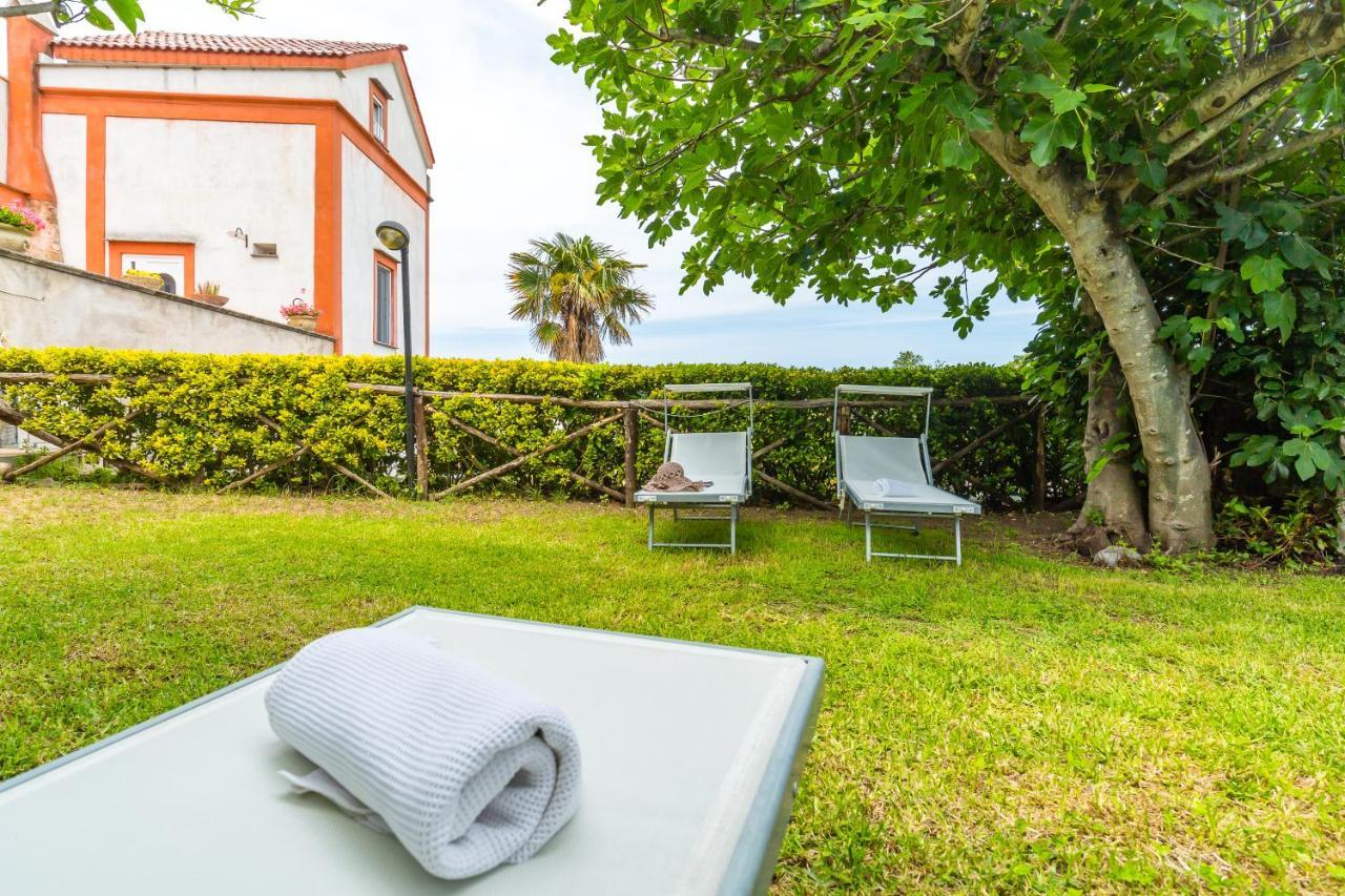 La Terrazza Sul Giardino Lejlighed Procida Eksteriør billede